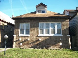 7825 S Champlain Ave, Chicago, IL 60619