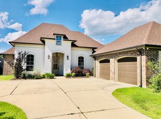 240 Danielle Dr, Benton, LA 71006