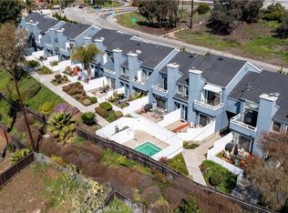 3309 N Crest Dr, Long Beach, CA 90807