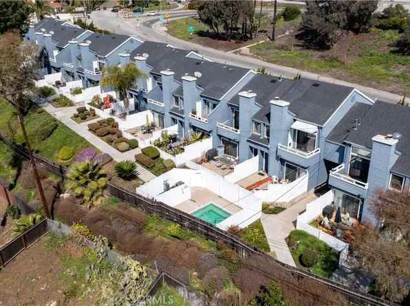 3309 N Crest Dr, Long Beach, CA 90807