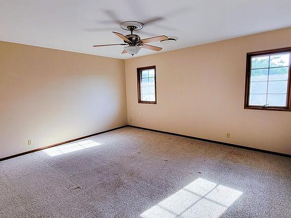 3rd image of 3104 Tulane Pl #B
