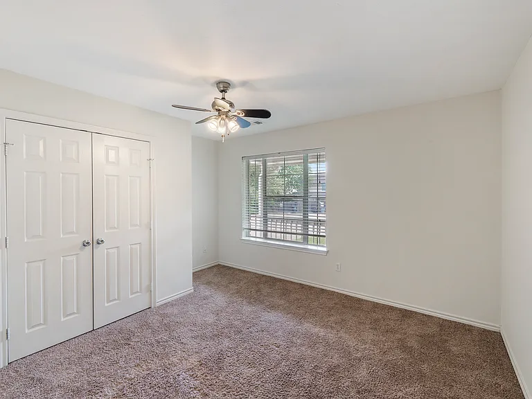 1720 Boardwalk Ct — Photo 13