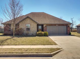 2004 E Greenwich Dr, Ozark, MO 65721