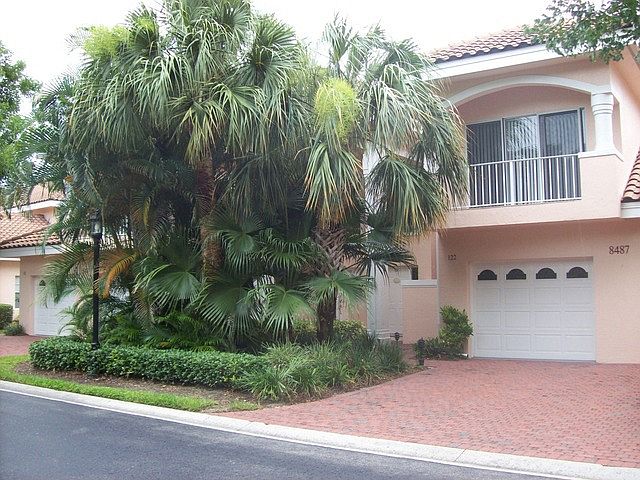 1st image of 8487 Abbington Cir APT 111