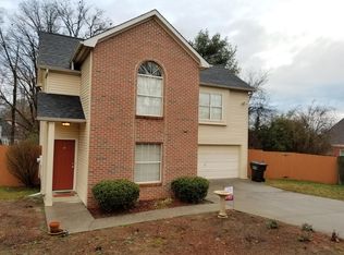 8205 Mecklenburg Ct, Knoxville, TN 37923