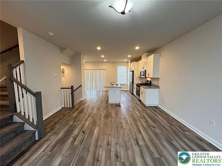 7634 Clayton Ave — Photo 9