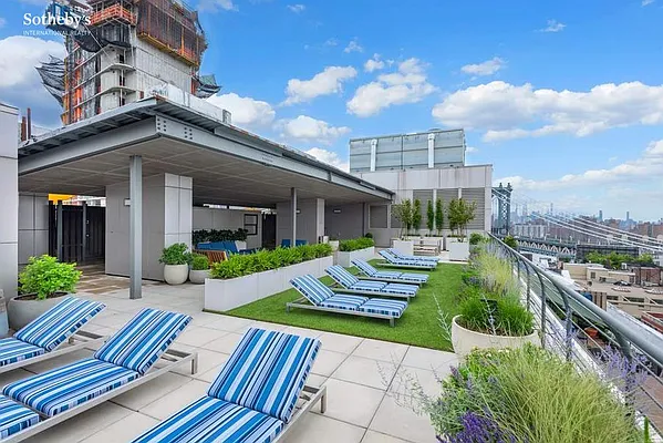 Sold by Sotheby's International Realty | media 36