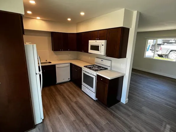 1080 Gardena Rd, Encinitas, CA 92024