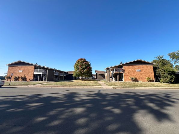 1717 Kane St, Dubuque, IA 52001