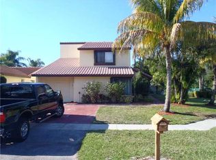 6345 Lantana Pines Dr, Lake Worth, FL 33462