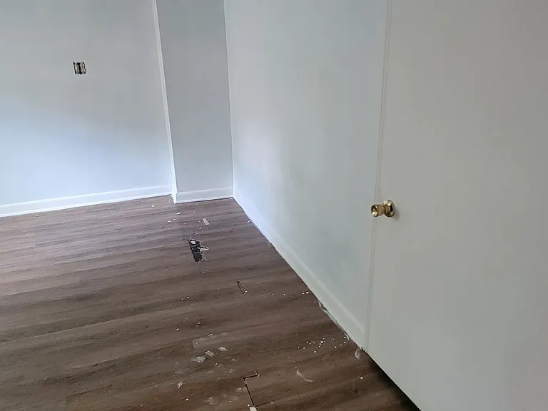 1024 Park Ave — Photo 15
