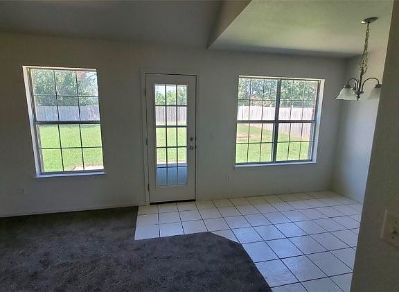 3rd image of 191 Sun Meadow Dr