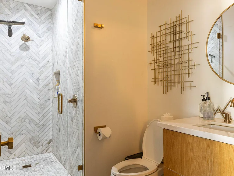 68 W Lewis Ave — Photo 22
