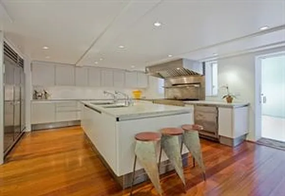 Rented by Douglas Elliman | media 18