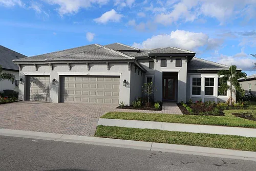 6133 Lungo Lago Dr Photo 1