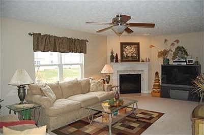 5th image of 2244 Patterson Ln E