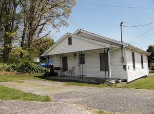 904 Bernie St, Johnson City, TN 37601