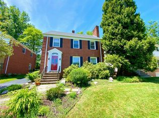 2500 Ashurst Rd, University Heights, OH 44118