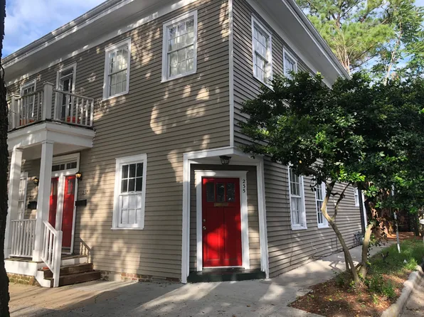 239 E Broad St, Savannah, GA 31401