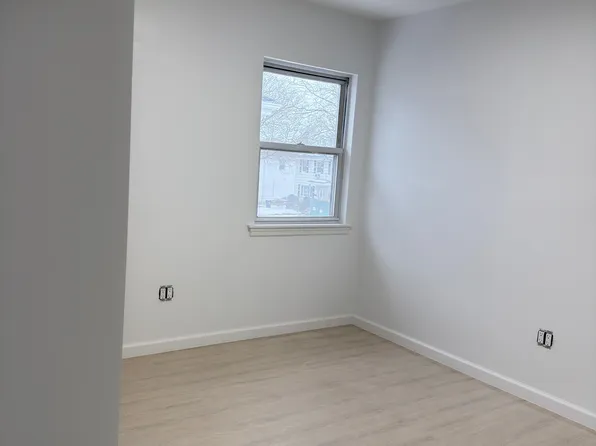 64-50 217th St #1, Oakland Gardens, NY 11364