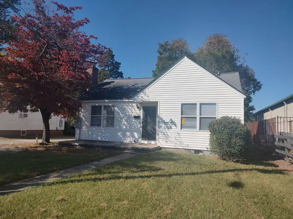 1304 Myrtle St, Greenville, NC 27834