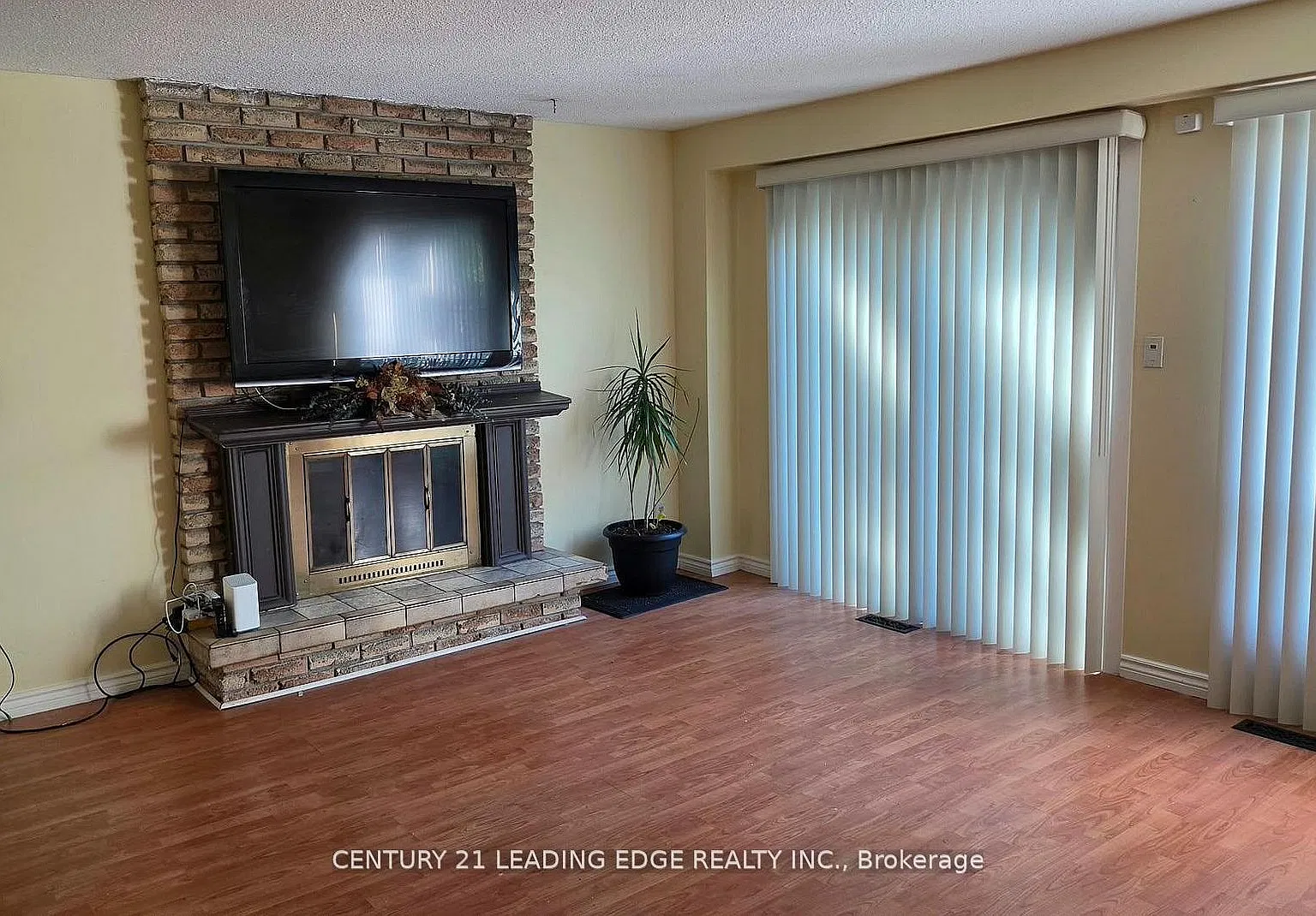 3 bed, $2,800 — Photo 4