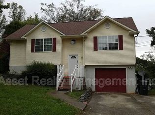 5924 Montina Rd, Knoxville, TN 37912