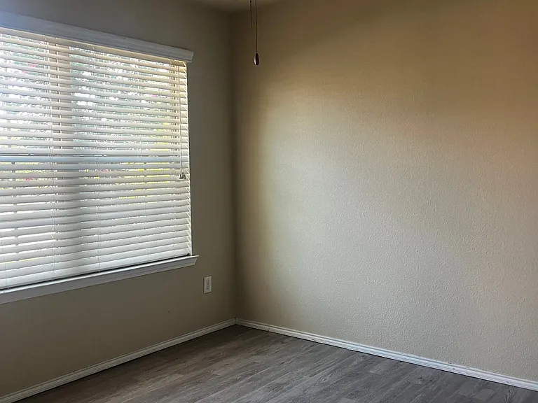 9108 Stewart St — Photo 8