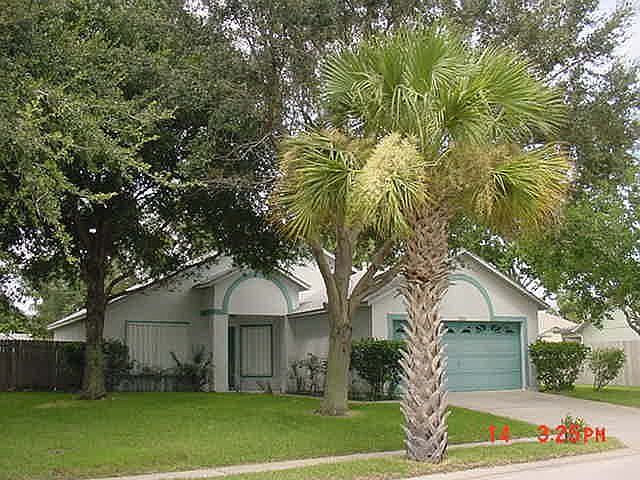 Beautiful "Curb Appeal"