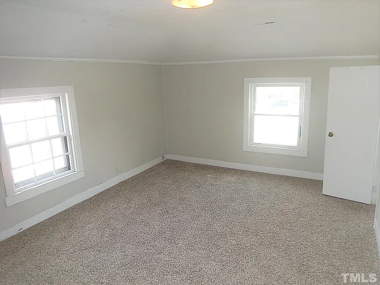 1015 Oberlin Rd — Photo 14
