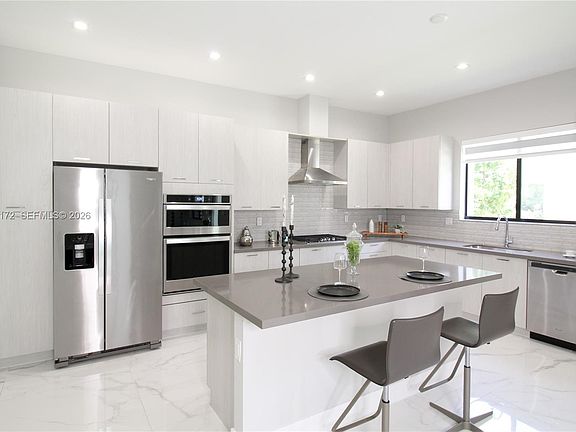 4th image of 4349 NW 81st Ave