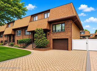 833 Rensselaer Ave, Staten Island, NY 10309