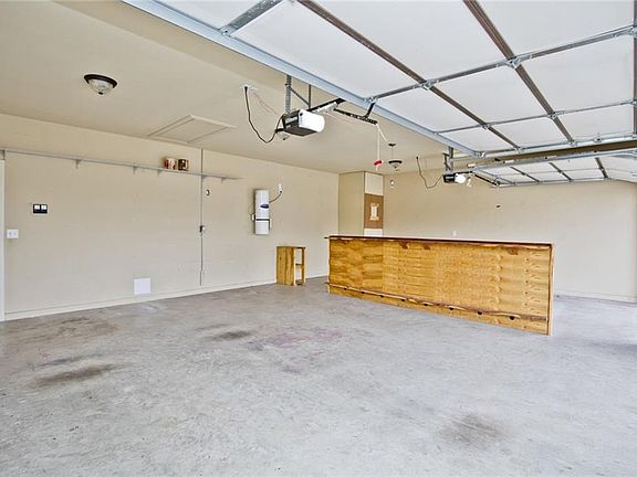 5th image of 4000 SW Deerfield Blvd