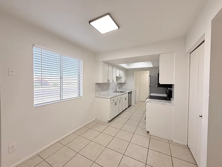12829 N 113th Ave #1 — Photo 11