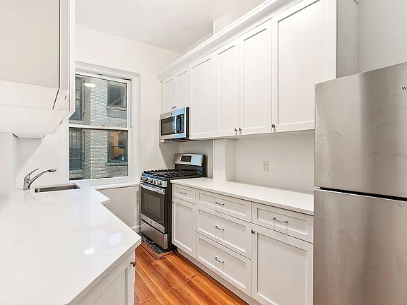 2nd image of 50 E 96th St APT 6D