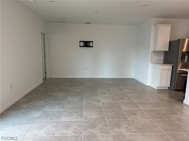 1024 Caloosa Breeze Dr — Photo 6