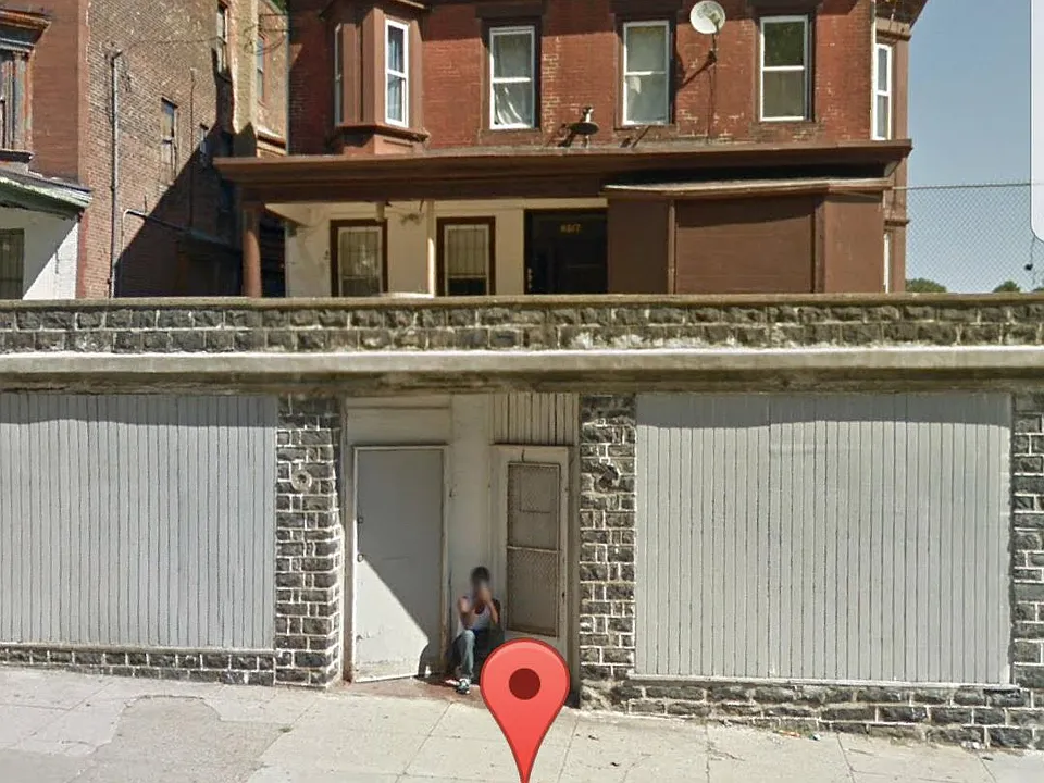 4617 Wayne Ave #7