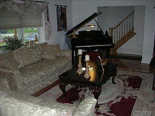 2nd image of 175 Oldfield Ave