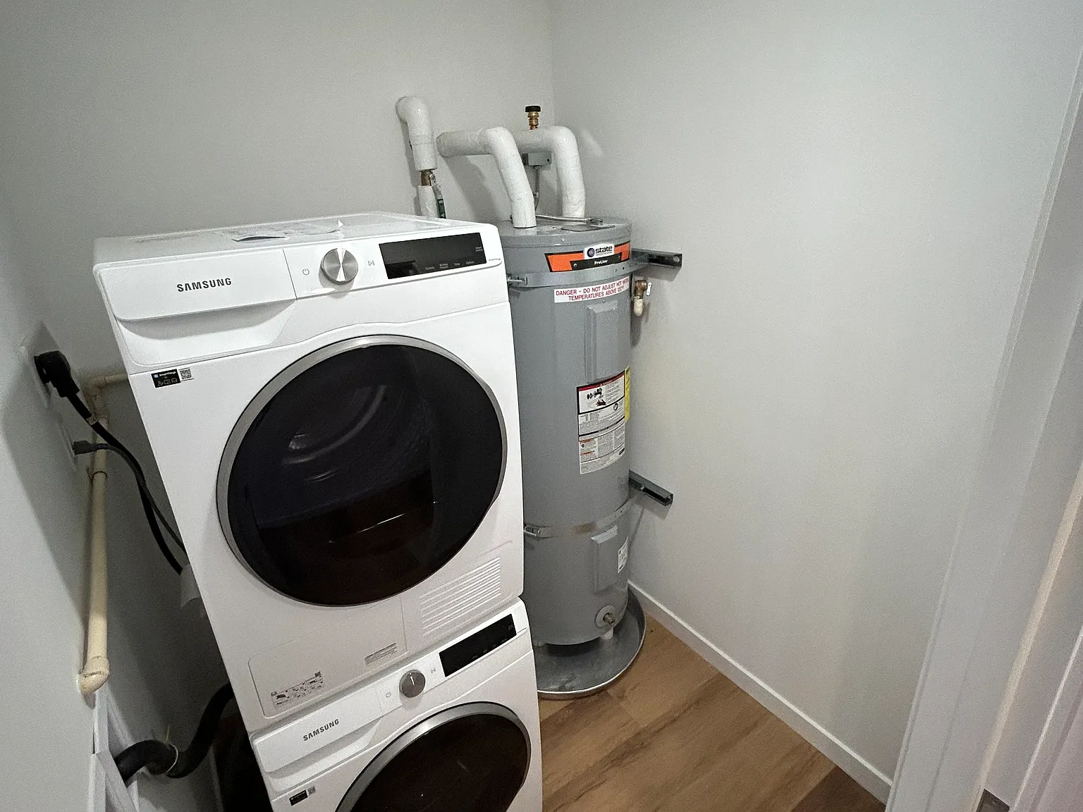 1 bed, 698 sqft, $3,550 — Photo 4