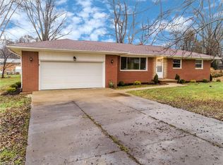 1189 Magdalyn Dr, Akron, OH 44320