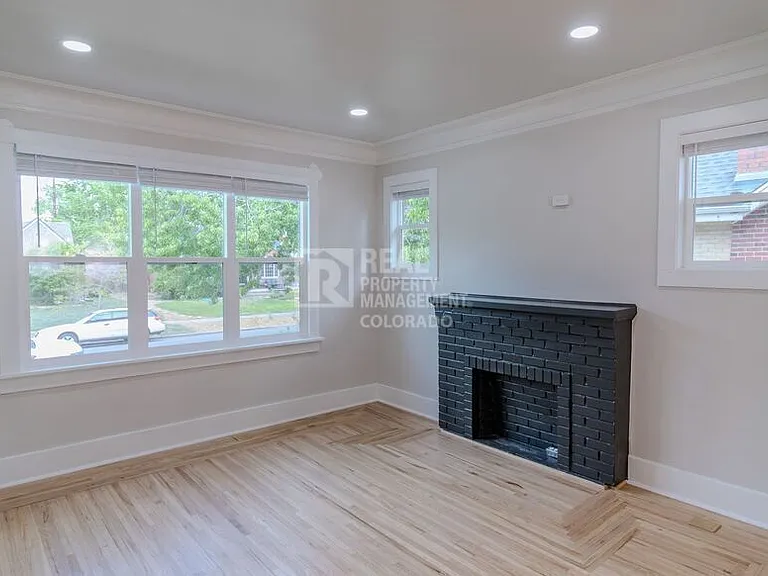 1415 N Raleigh St #A — Photo 3