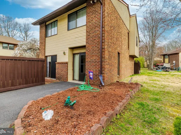 41 Arrowwood Ct, Deptford, NJ 08096