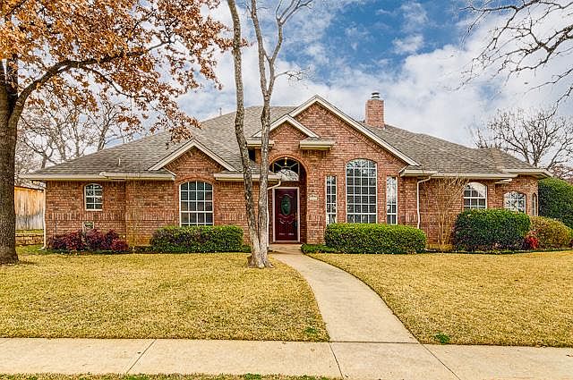 1st image of 1527 Highland Oaks Dr