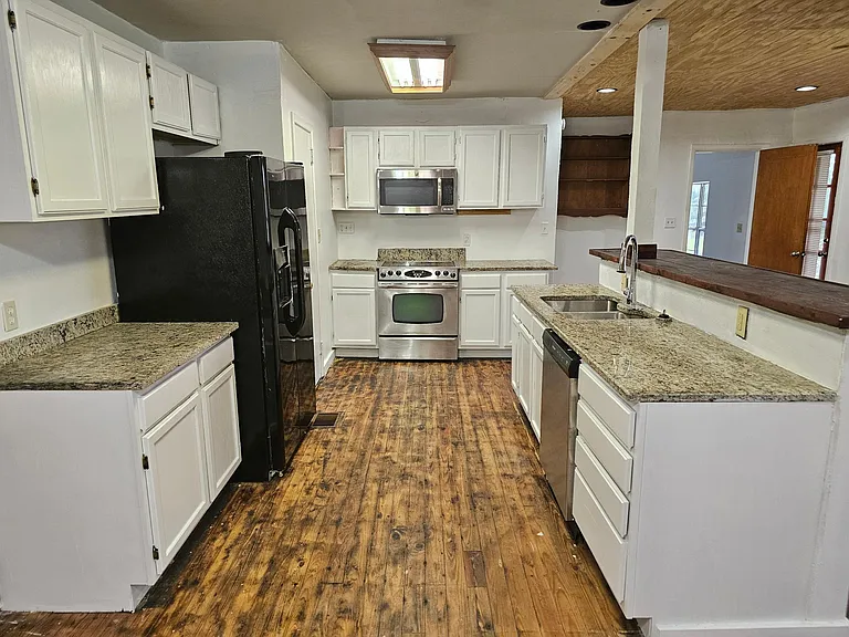 3285 Idlewood Dr — Photo 8