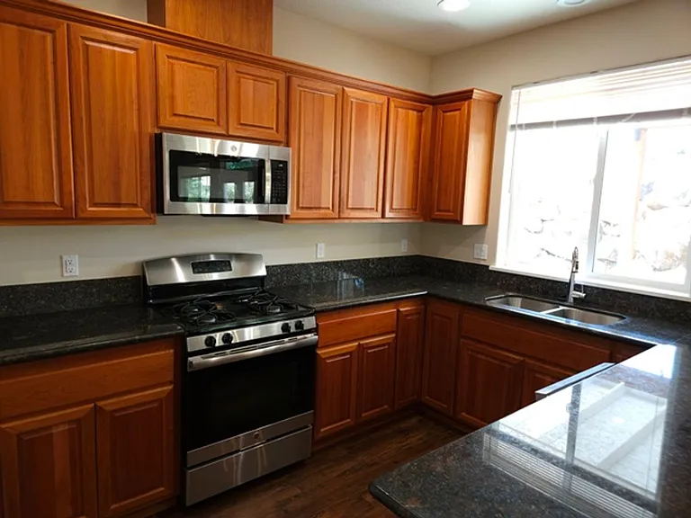 5755 Bella Ct SE — Photo 2