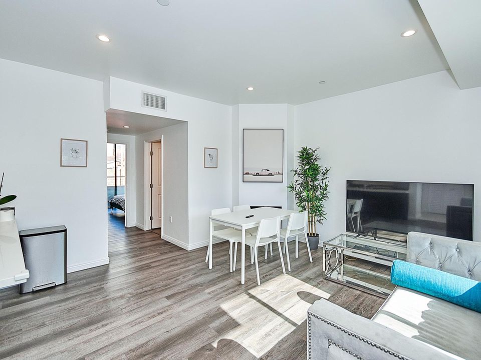 1st image of 137 W 6th St #203