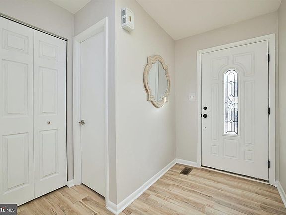 3rd image of 3034 Southern Elm Ct