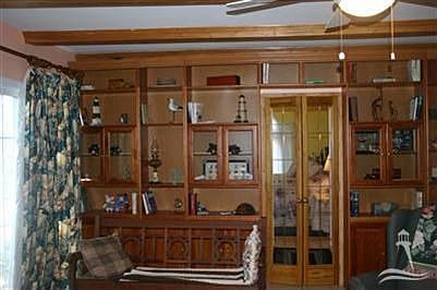 4th image of 303 W Brown St