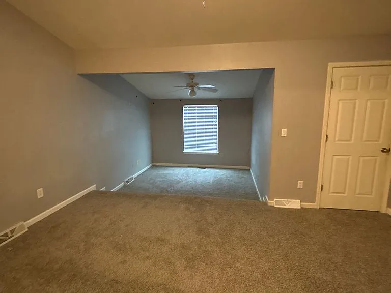 317 Bainbridge Dr #N — Photo 23