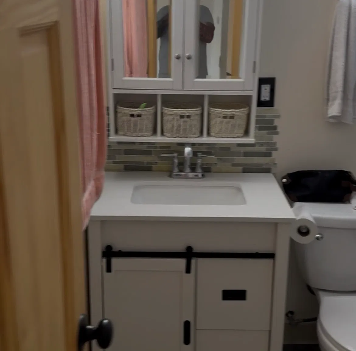 1 bed, 770 sqft, $1,500 — Photo 4